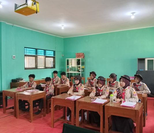 Visitasi dan Verifikasi Calon Pramuka Garuda Digelar di MTs Muhammadiyah 04 Slinga